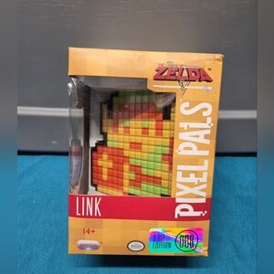 Pixel Pals - The Legend of Zelda- LINK 8-BIT- Green #008